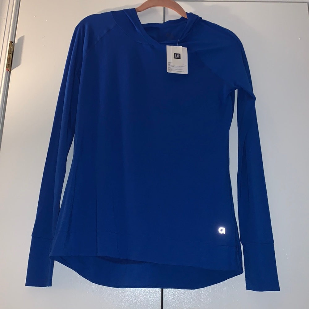 Gap Fit Lightweight Top